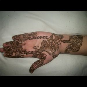 Meet your Posher, Shilu